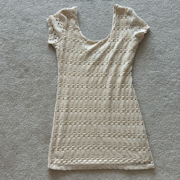 Le Chateau Dress - Picture 1 of 4